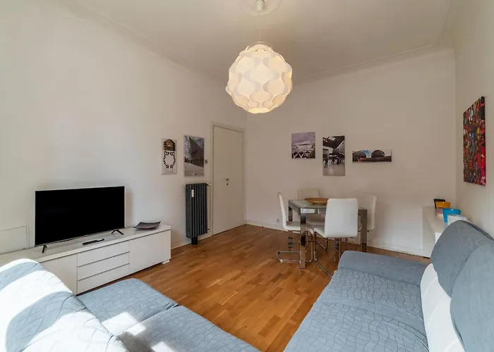 Guesthost - Bright Flat In Lungotevere Flaminio Rome