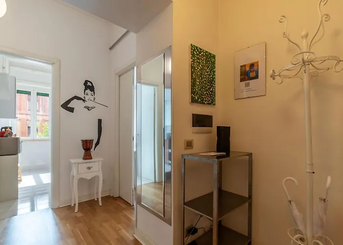 Apartment Guesthost - Bright Flat In Lungotevere Flaminio Rome