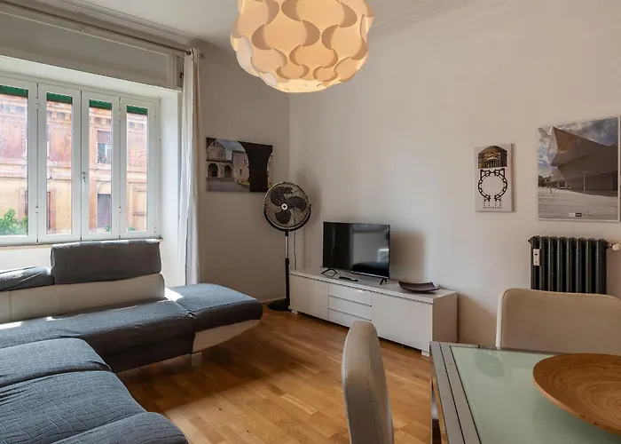 Guesthost - Bright Flat In Lungotevere Flaminio Apartment *