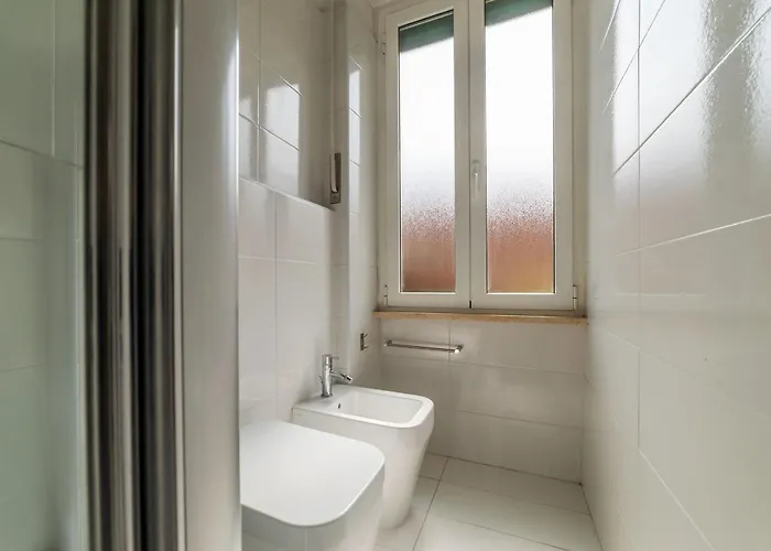 Guesthost - Bright Flat In Lungotevere Flaminio Apartment *
